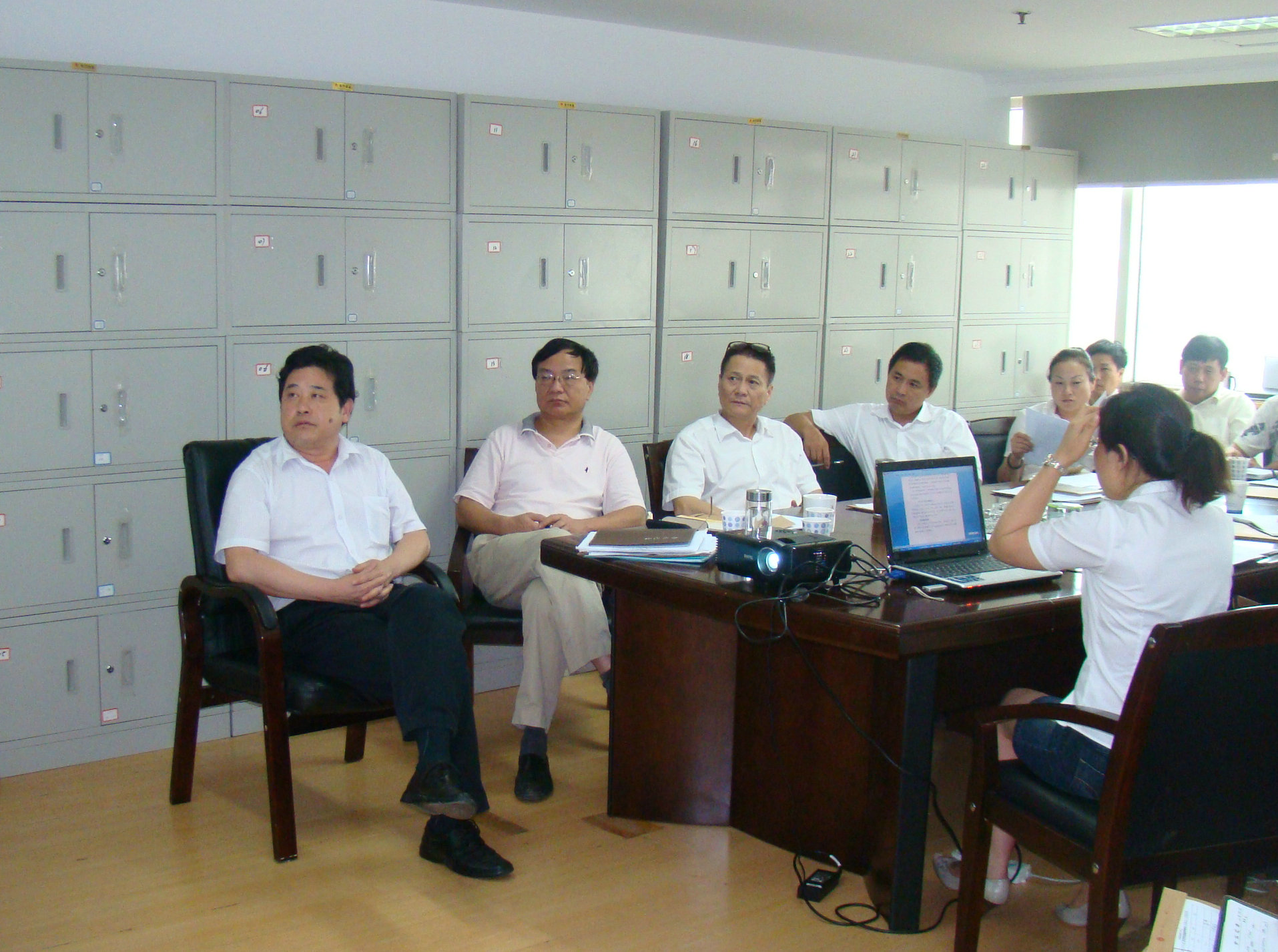 宁波中心支公司2010年非车险业务推动会暨座谈会
